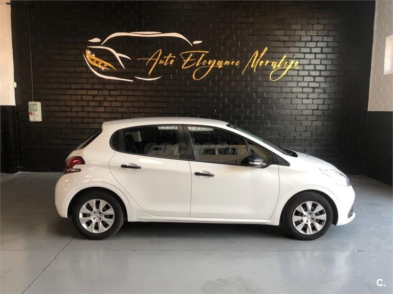 PEUGEOT 208 STYLE 1.6 eHDi 92 5p.
