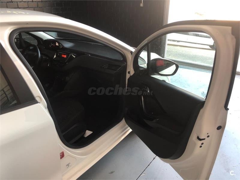 PEUGEOT 208 STYLE 1.6 eHDi 92 5p.