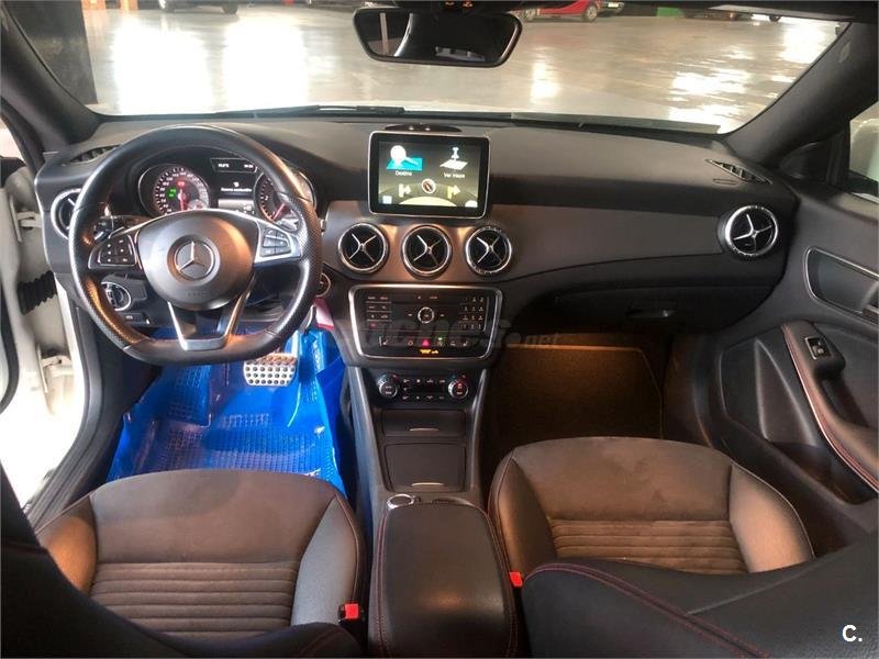 MERCEDES-BENZ Clase CLA 200 d AMG Line Shooting Brake