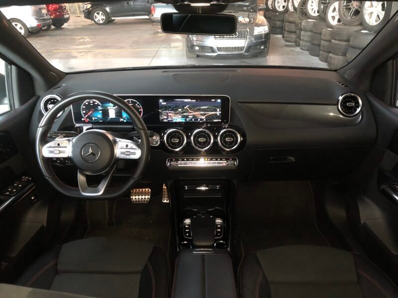 MERCEDES-BENZ Clase B B180 AMG line