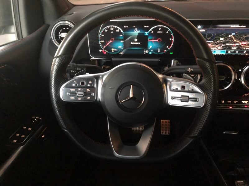 MERCEDES-BENZ Clase B B180 AMG line