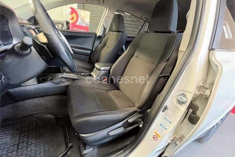 TOYOTA Rav4 150D AWD Advance 5p.