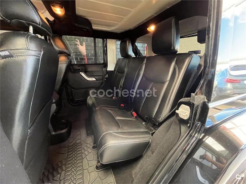 JEEP Wrangler Unlimited 2.8 CRD Sahara Auto 4p.