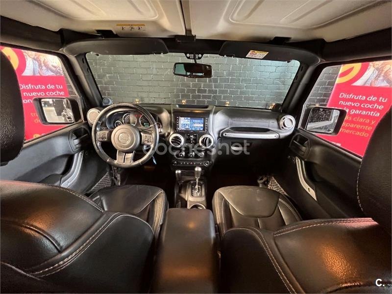 JEEP Wrangler Unlimited 2.8 CRD Sahara Auto 4p.