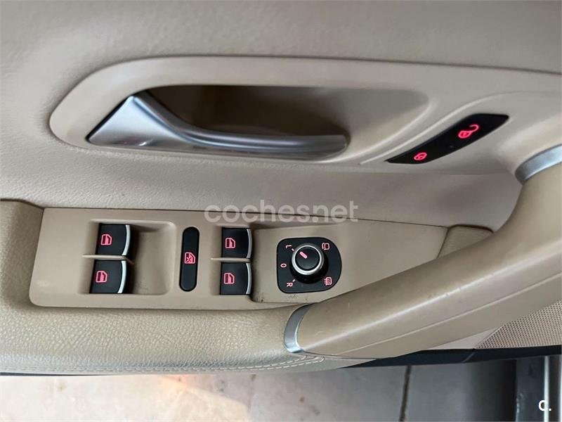 VOLKSWAGEN CC 2.0 TDI 140cv DSG BluemotionTechnology 4p.